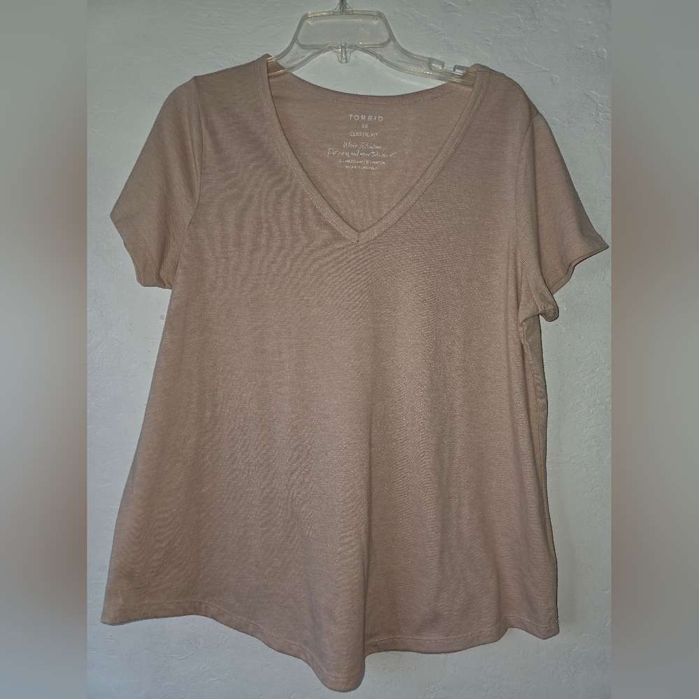 Torrid Tan Fitted Crew Neck Short Sleeve Tee